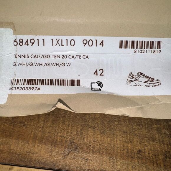 Gucci GG Embossed Sneakers - Picture 8 of 9